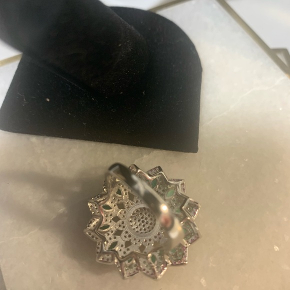 Lotus Ring! - Picture 2 of 11